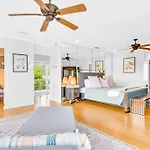 Two-Floor Suite Heated Pool Dock Access Quiet Neighborhood Saltaire One Resldences