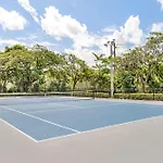 Stunning Centrally Located Apartments At New River Cove In South Florida