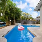 Waterfront House - Solar Heated Pool, Arcade Games