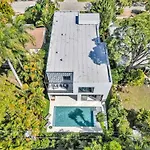 Villa Enclave- Brand New Luxe Las Olas Beach Villa