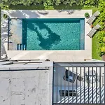 Villa Enclave- Brand New Luxe Las Olas Beach Villa