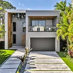 Villa Enclave- Brand New Luxe Las Olas Beach Villa
