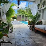 Private Oasis With Lap Pool Close To The City Center