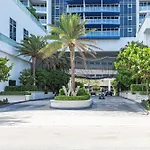 16Th Floor Luxury 2 Bedroom - Ocean Views & Luxury