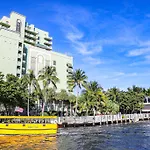 Riverside Hotel