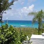 The Waves Apartments & Resort