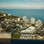 Fort Lauderdale Beach Suites - The Gale
