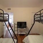 Very Private Studio In Home With Own Separate Entrance