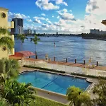 Fort Lauderdale Yacht & Beach Club 316