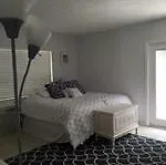 Salty Bungalow Intercoastal Private Home
