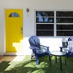 Lambert Family Beach Apartments - Unit 1
