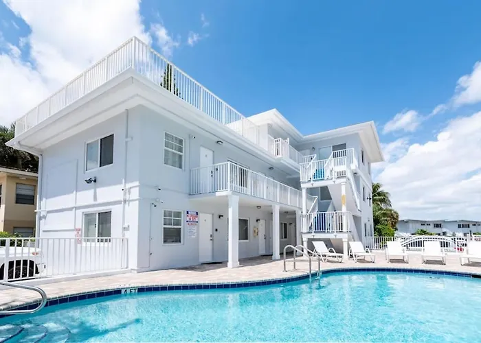 Bayshore Breeze 8 - Fort Lauderdale Beach