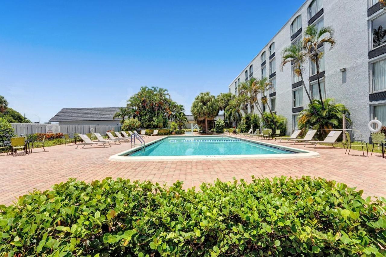 Hotel Plaza Lauderdale