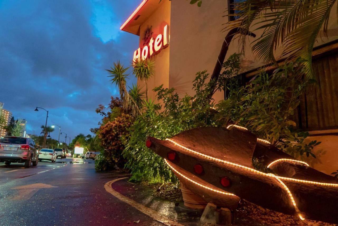 Ft. Lauderdale Hotel 3*