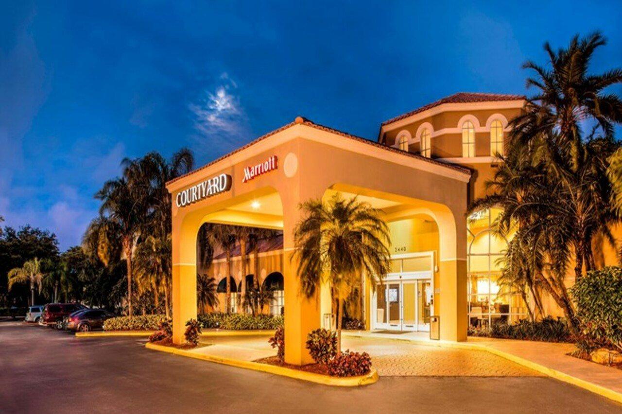 Courtyard By Marriott Lauderdale North/cypress Creek Hotel