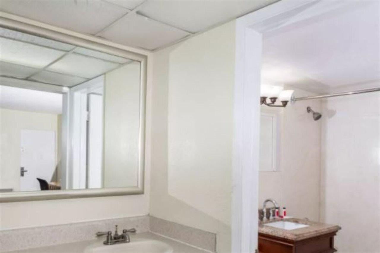 Travelodge By Wyndham Lauderdale Hotel Fort Lauderdale