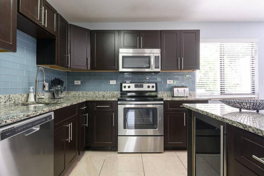 Paradise 3 Bedroom With Heated Pool Close To * Fort Lauderdale