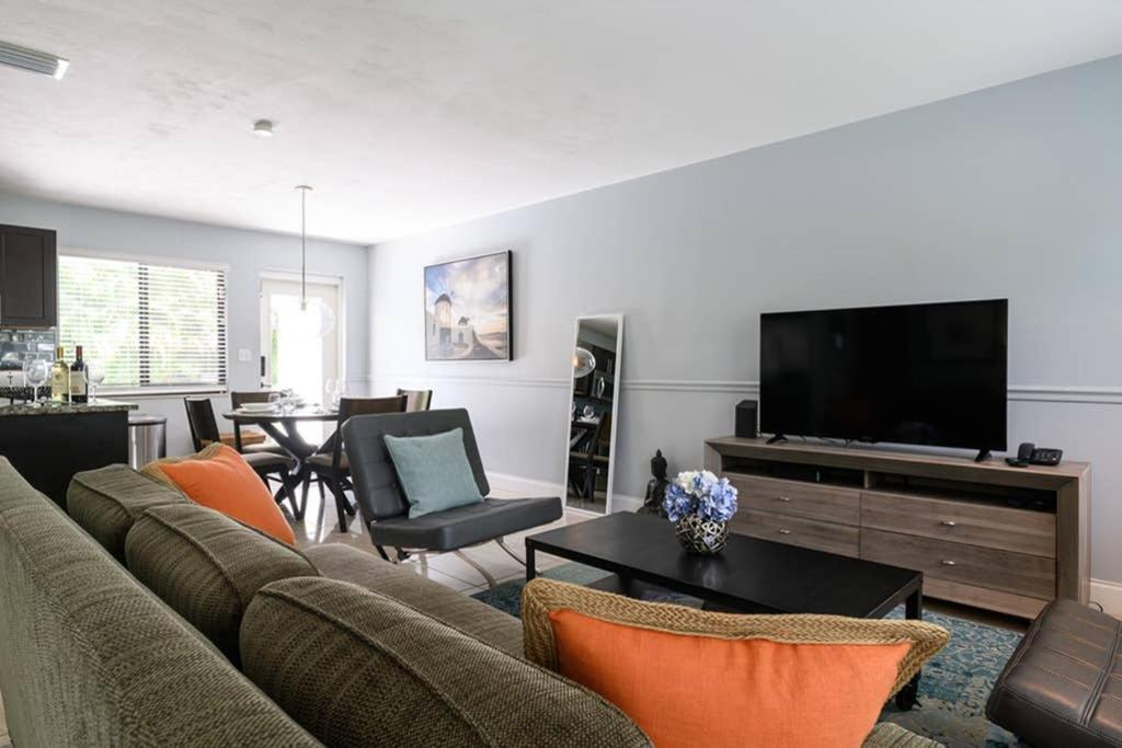 Paradise 3 Bedroom With Heated Pool Close To Fort Lauderdale