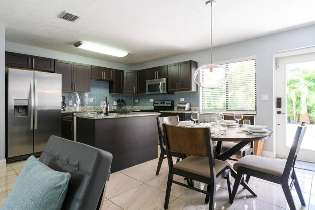 Holiday home Paradise 3 Bedroom With Heated Pool Close To Fort Lauderdale