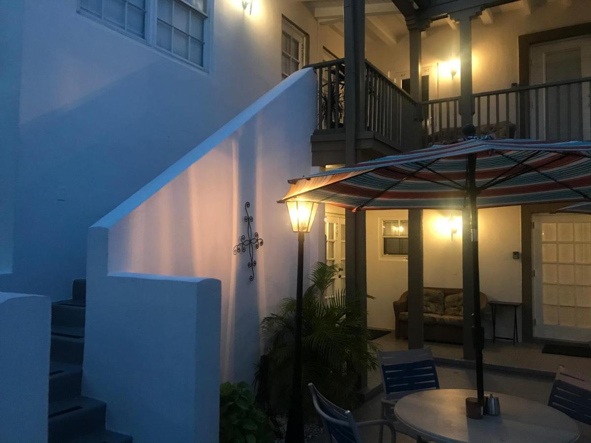 Little Paris By The Ocean Self Check In * Fort Lauderdale
