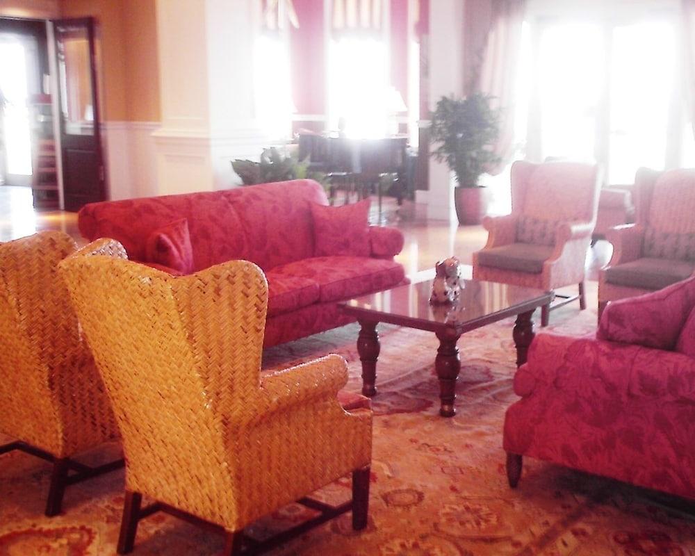Pelican Grand Resort, A Noble House Resort Fort Lauderdale