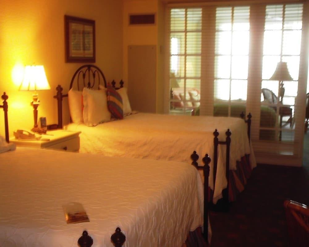 Pelican Grand Resort, A Noble House Resort