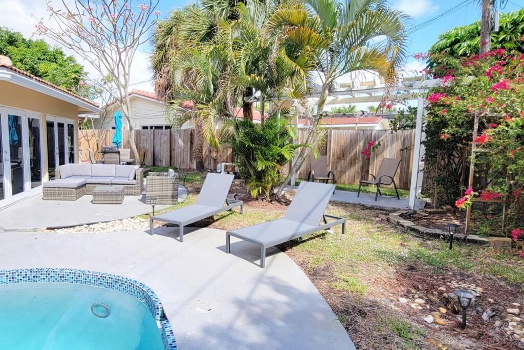 Stunning 4 Bedrooms House With Pool 6mins To Ocean