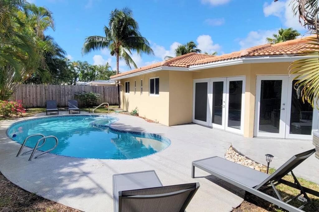 Villa Stunning 4 Bedrooms House With Pool 6mins To Ocean