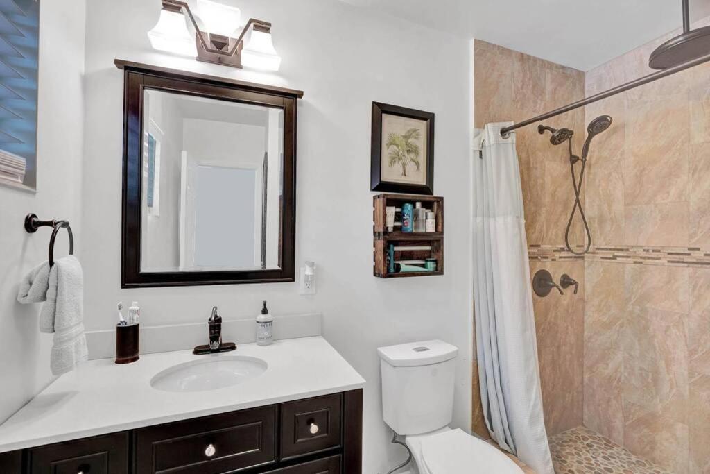 Holiday home Tipsy Tiki Paradise - A Fl Tropical Heated Pool Retreat *