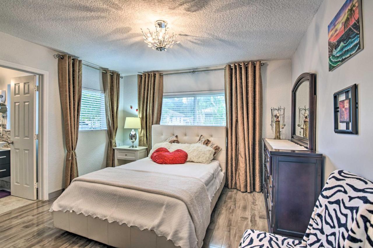 Shady And Eclectic Lauderdale Dwelling With Yard! Holiday home Fort Lauderdale