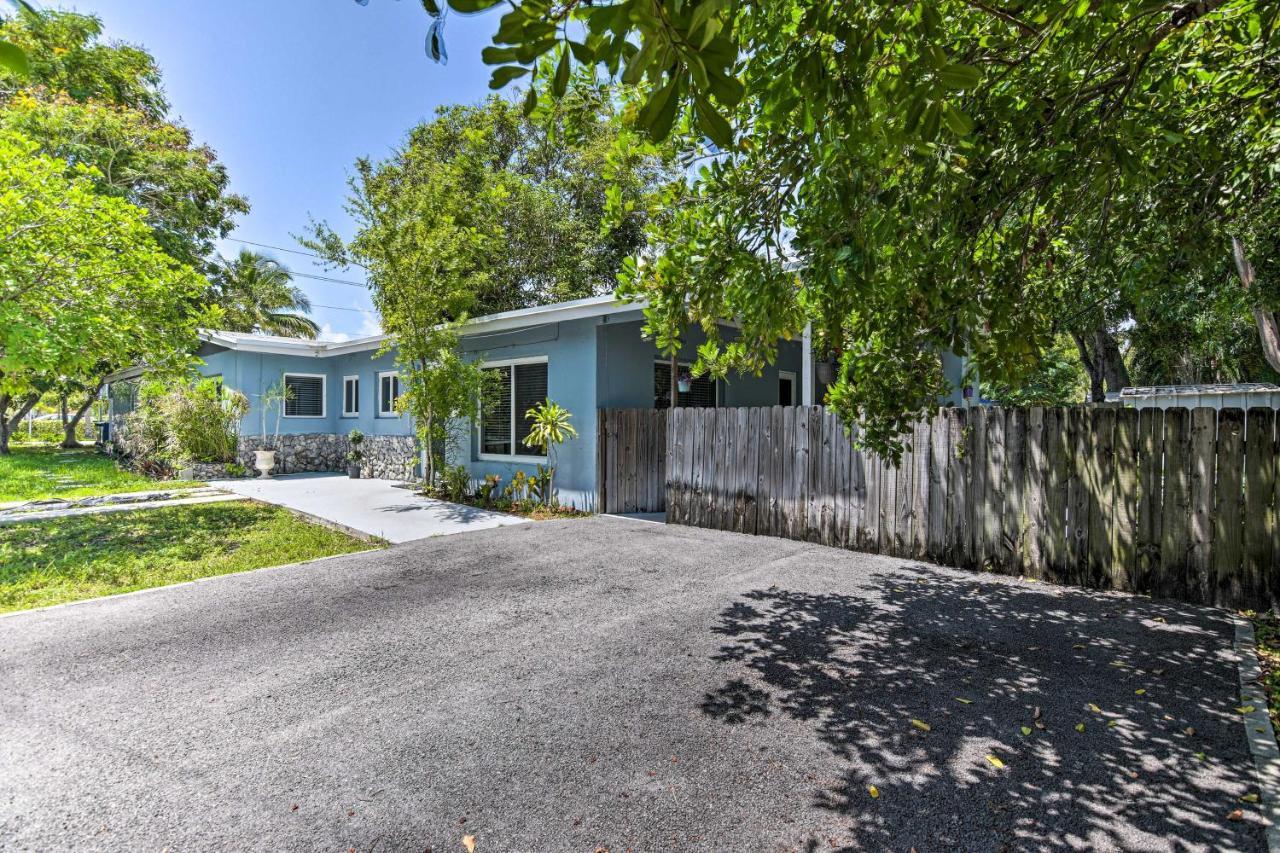 Shady And Eclectic Lauderdale Dwelling With Yard! *