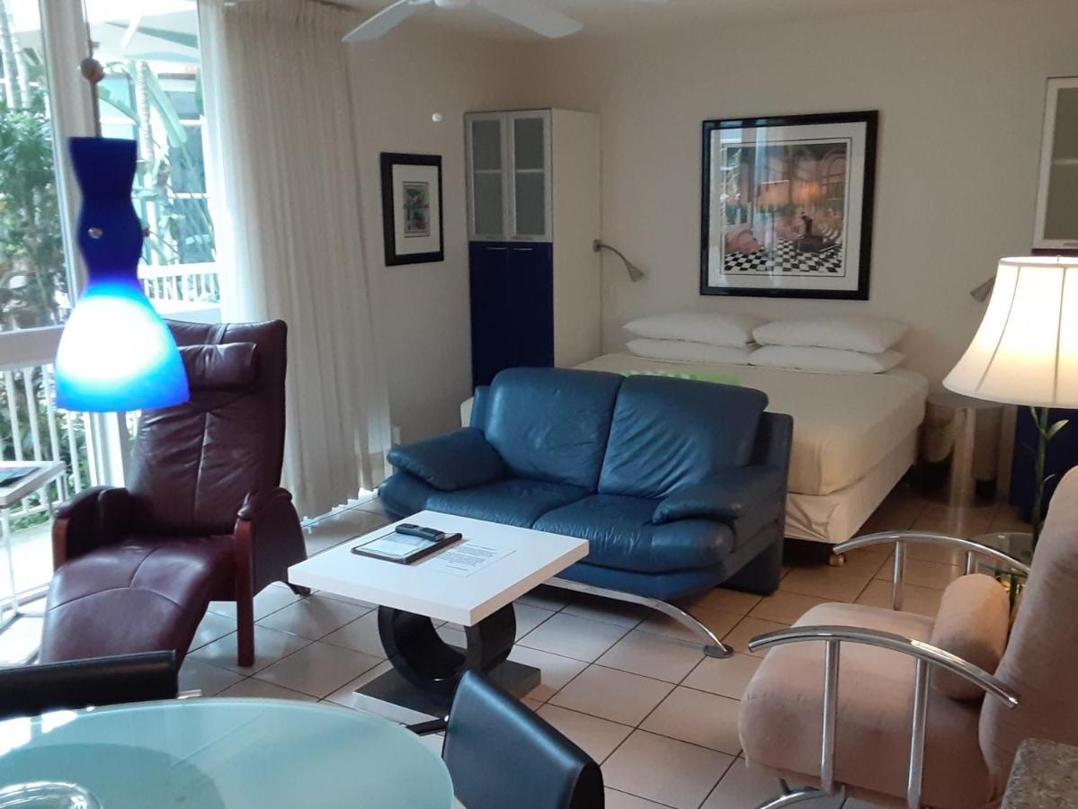 Manhattan Tower Hotel 3*