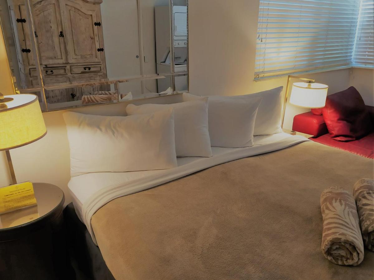 Hotel Manhattan Tower 3*