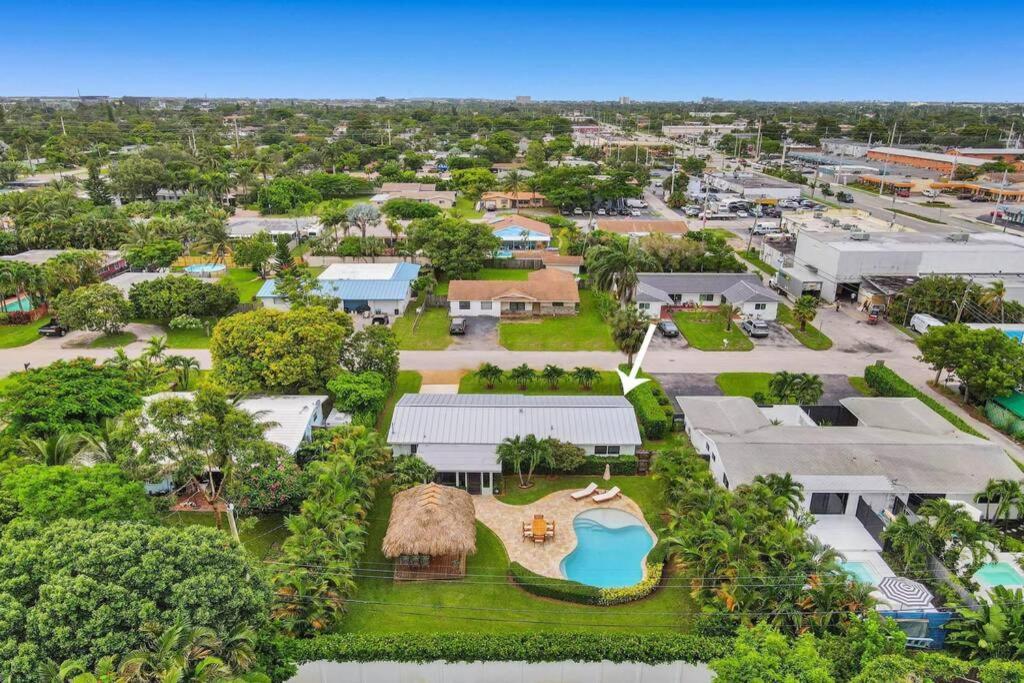 Holiday home Tipsy Tiki Paradise - A Fl Tropical Heated Pool Retreat