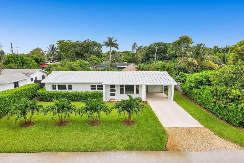 Tipsy Tiki Paradise - A Fl Tropical Heated Pool Retreat Holiday home Fort Lauderdale
