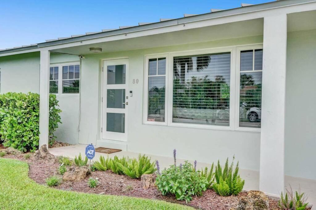 Tipsy Tiki Paradise - A Fl Tropical Heated Pool Retreat Holiday home *