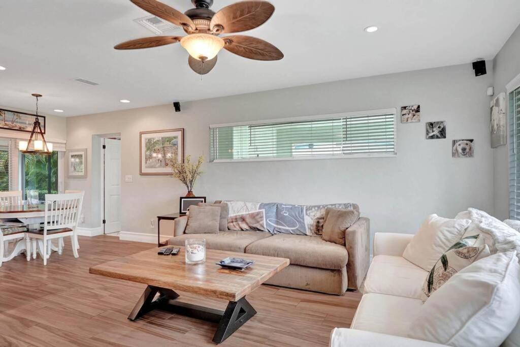 Tipsy Tiki Paradise - A Fl Tropical Heated Pool Retreat Holiday home Fort Lauderdale