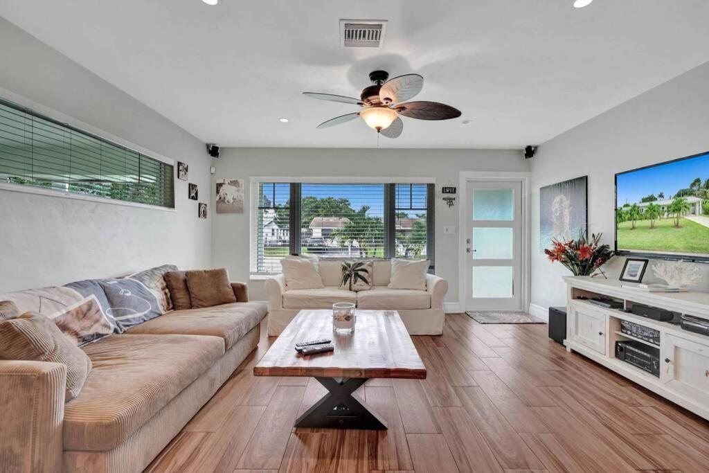 Tipsy Tiki Paradise - A Fl Tropical Heated Pool Retreat * Fort Lauderdale