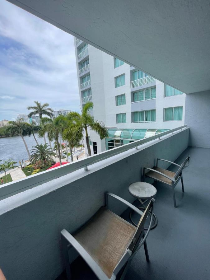 Luxury Ocean View Intracoastal In Ft Lauderdale Beach - Sleeps 6 *