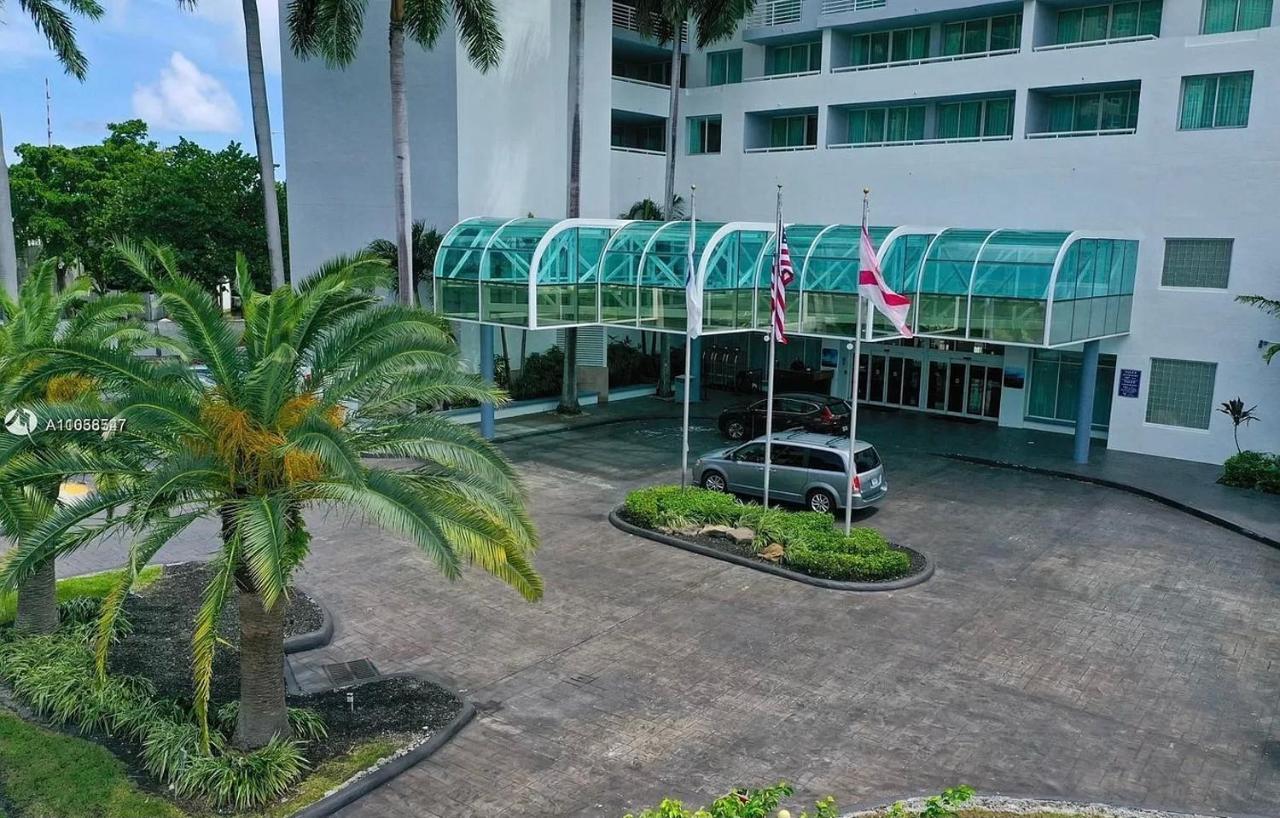 Aparthotel Luxury Ocean View Intracoastal In Ft Lauderdale Beach - Sleeps 6
