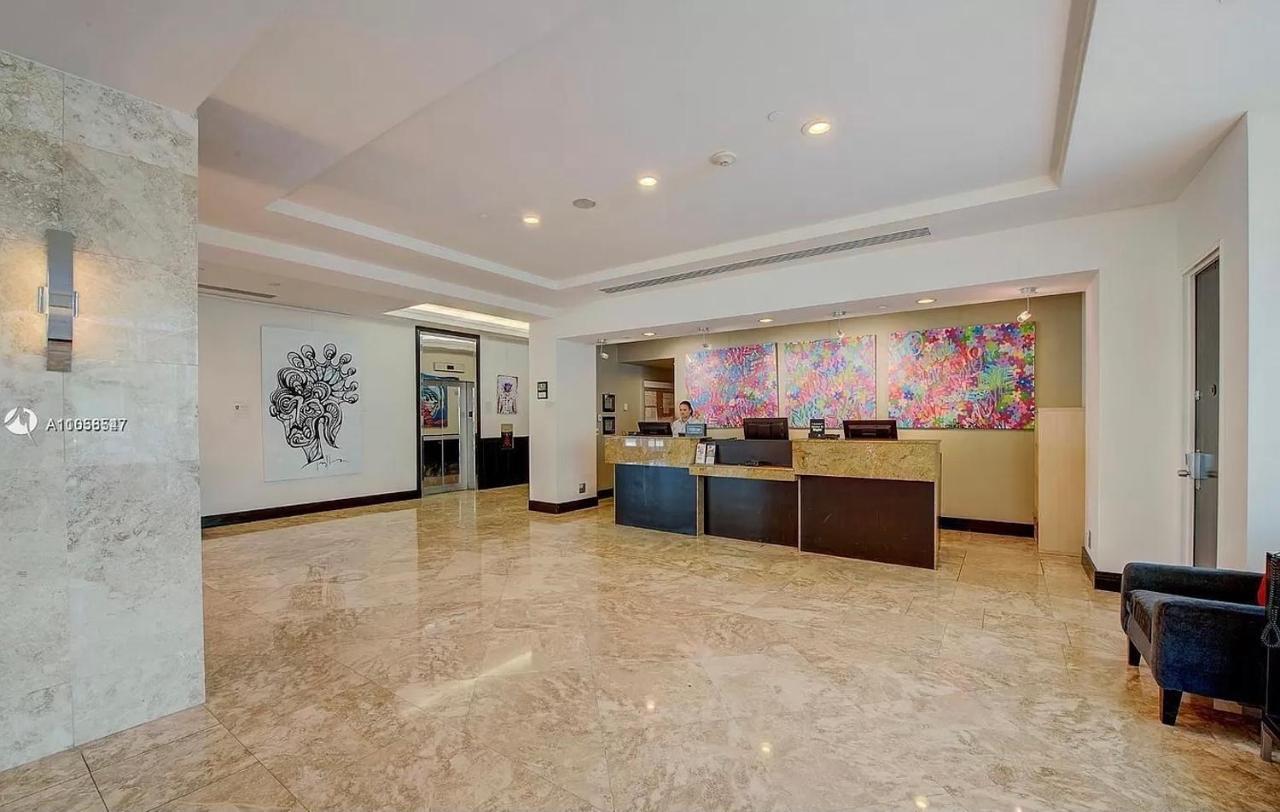 Luxury Ocean View Intracoastal In Ft Lauderdale Beach - Sleeps 6 Fort Lauderdale