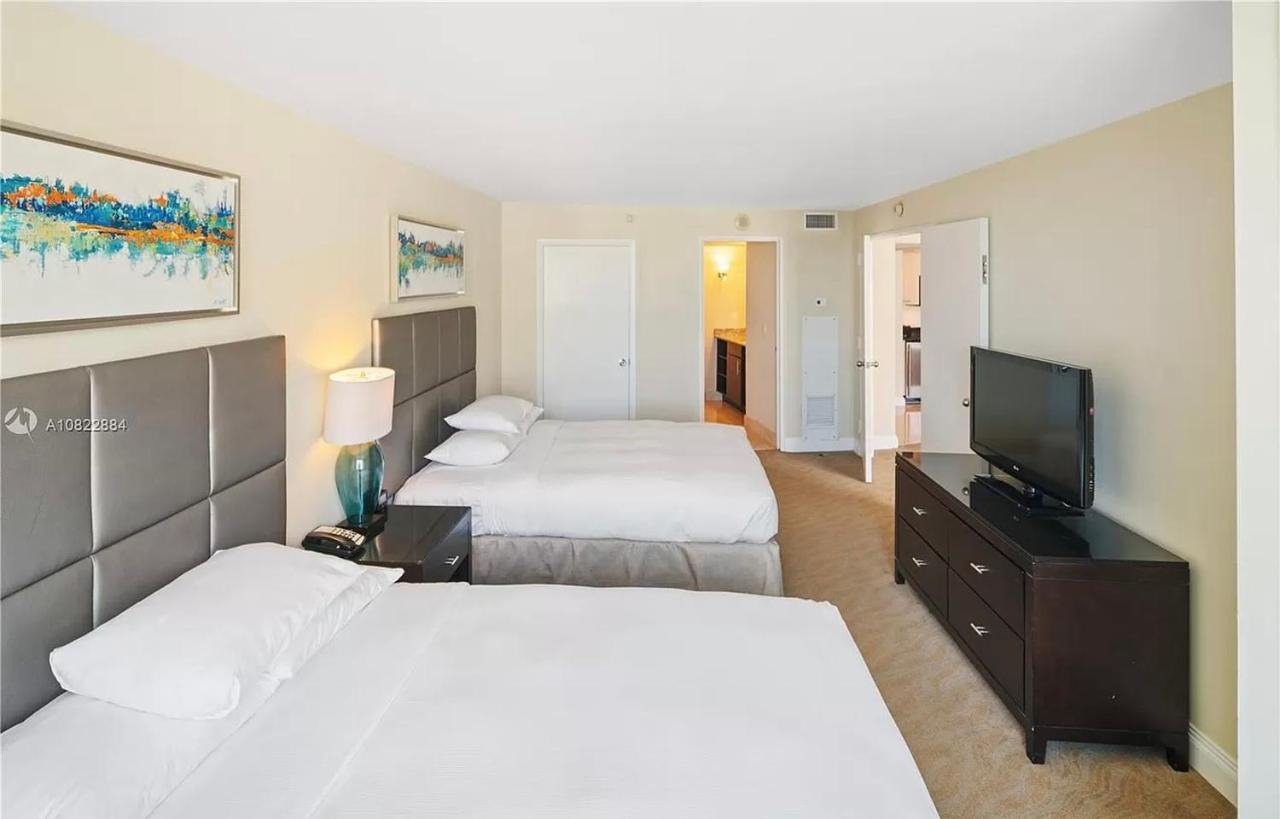 Luxury Ocean View Intracoastal In Ft Lauderdale Beach - Sleeps 6 * Fort Lauderdale