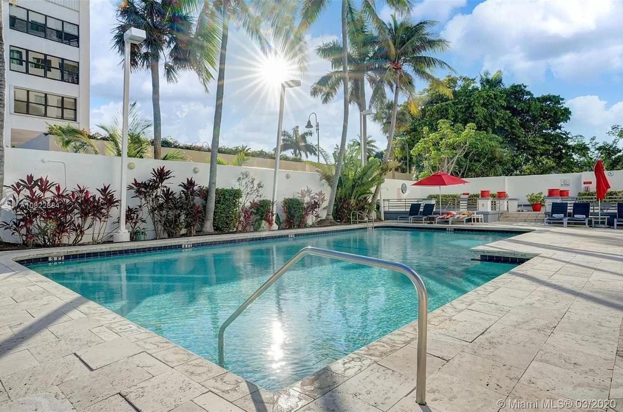 Aparthotel Luxury Ocean View Intracoastal In Ft Lauderdale Beach - Sleeps 6 *