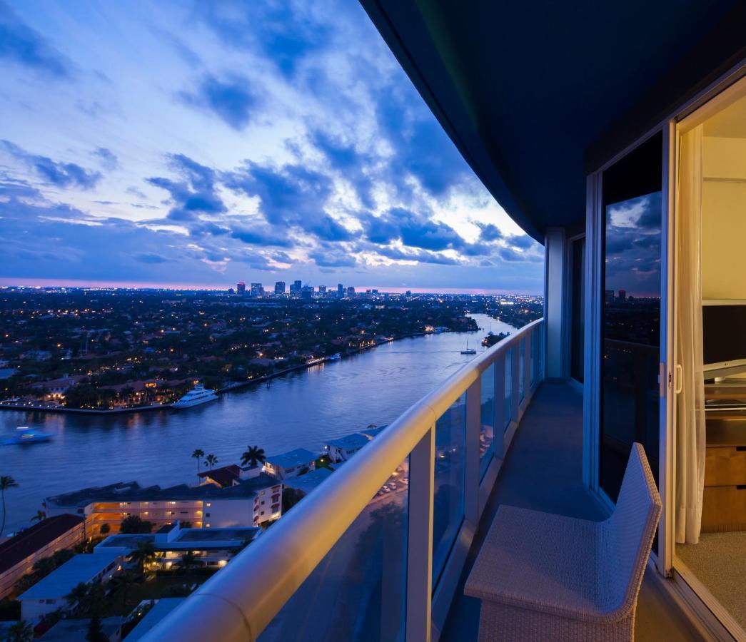 W Residences Luxury Across From Beach Aparthotel *