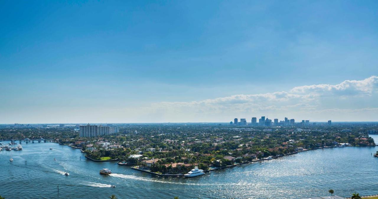 W Residences Luxury Across From Beach Aparthotel *