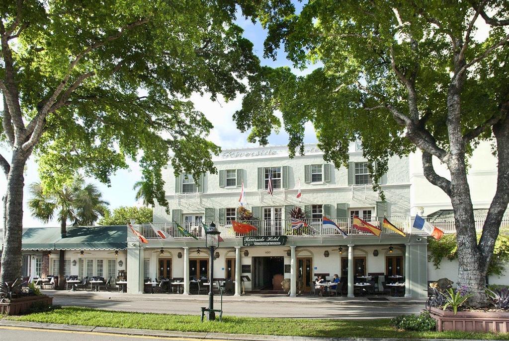 Riverside Hotel