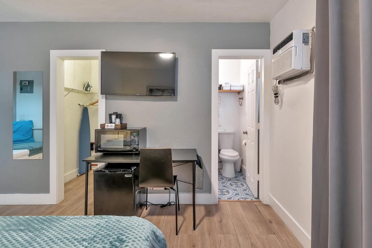 Oasis Motel Fort Lauderdale