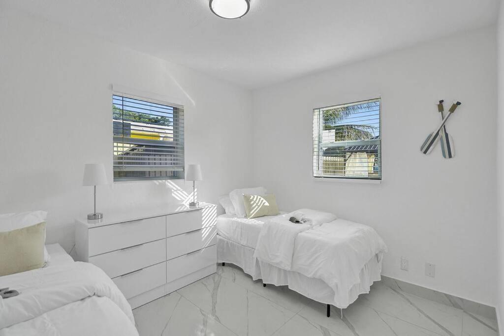 Holiday home Waterfront Dining Only 5 Min From Hard Rock, Pergola Fort Lauderdale