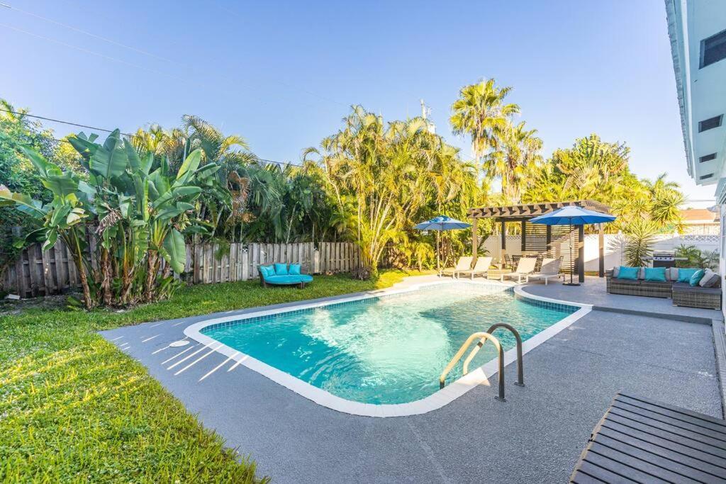 Charming House 3br House W Heated Pool 15 Mins To Beaches Holiday home