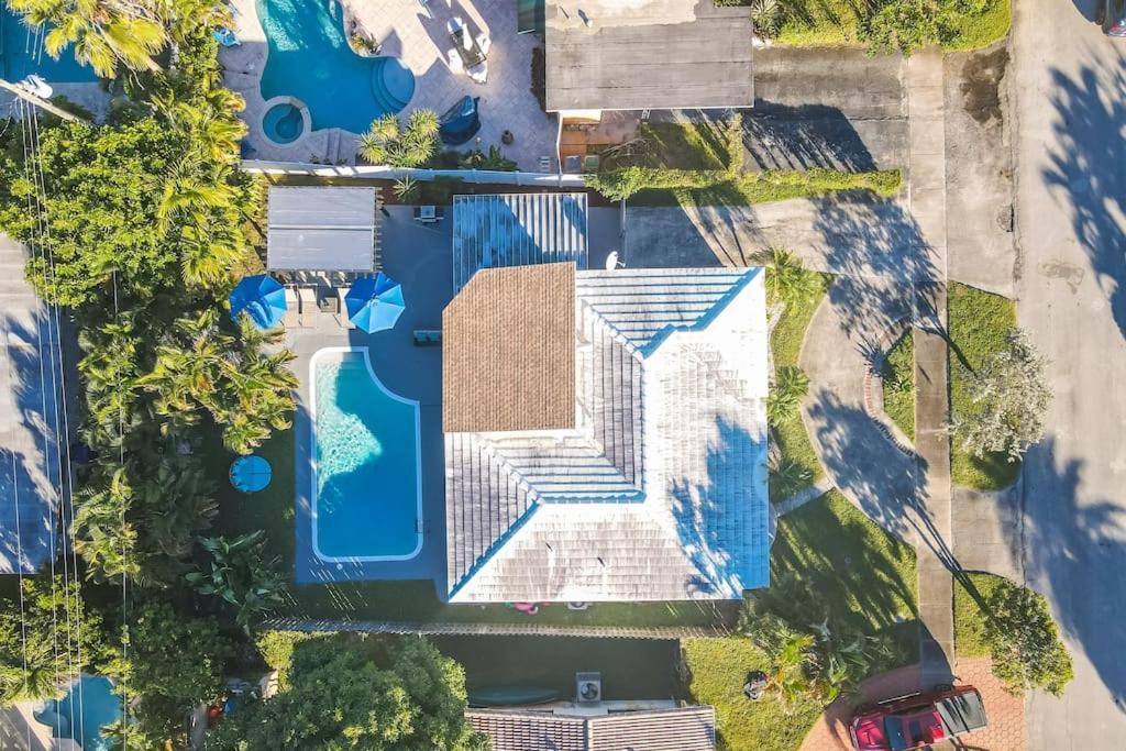Charming House 3br House W Heated Pool 15 Mins To Beaches